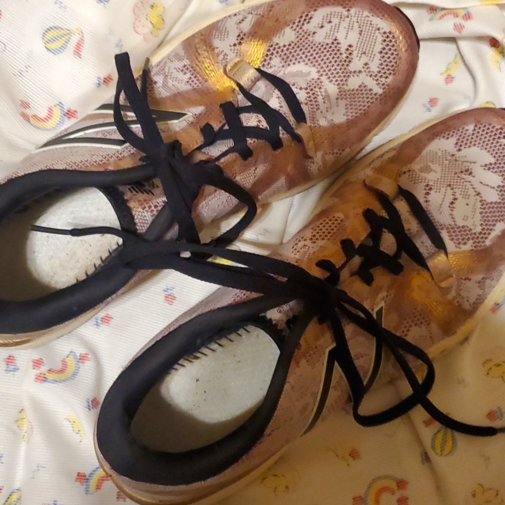 Nike embroidered athletic shoes